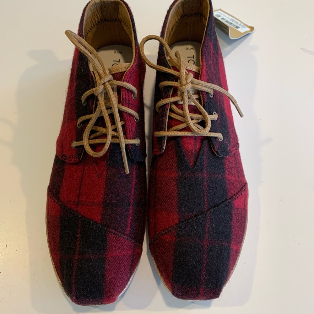 NEW w/ Tags Toms Bota Boots Red Plaid Felt Suede